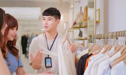 Retail Associate