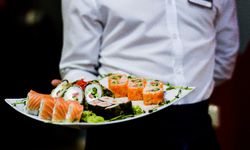 Station Captain/Head Waiter