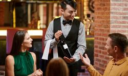 Sommelier