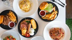Chef & Kitchen Manager